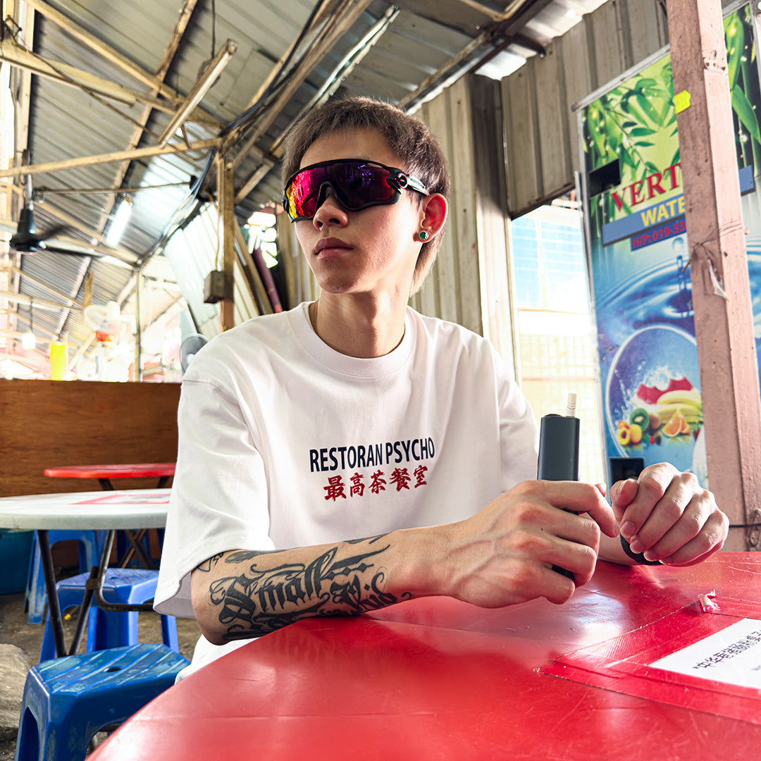 YUMCHA TEE MODEL_2